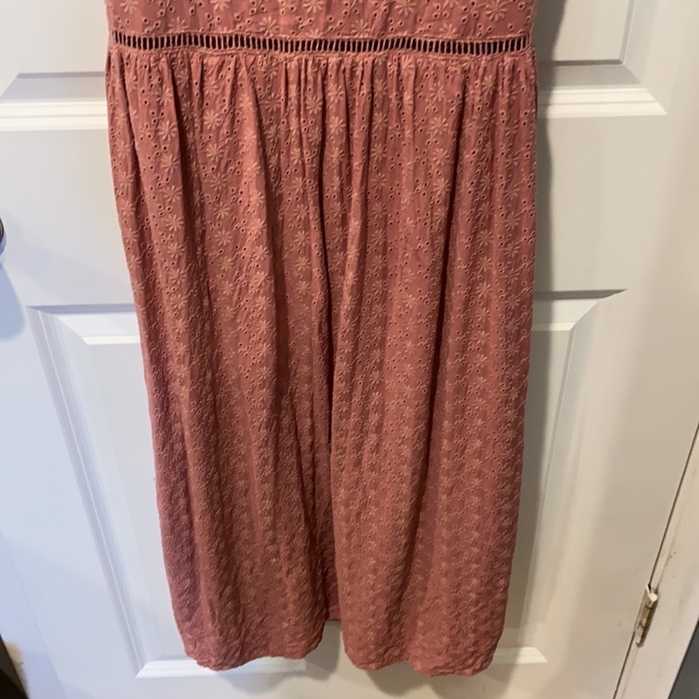 H&M Eyelet Spaghetti Strap MIDI Dress EUC - Picture 4 of 16